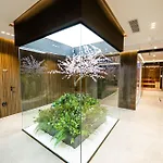 Elisa Tirana, Affiliated By Meliá Tirana