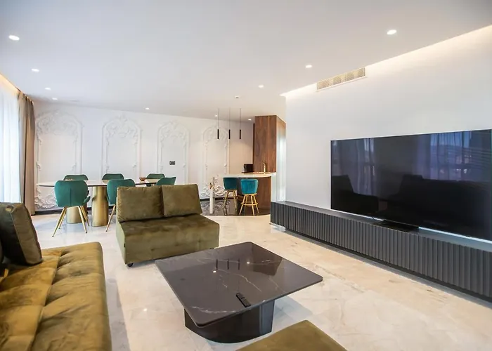 Elisa Tirana, Affiliated By Melia Hotel 4*