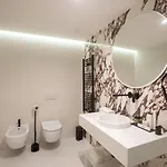 Hotel Elisa Tirana, Affiliated By Meliá 4*