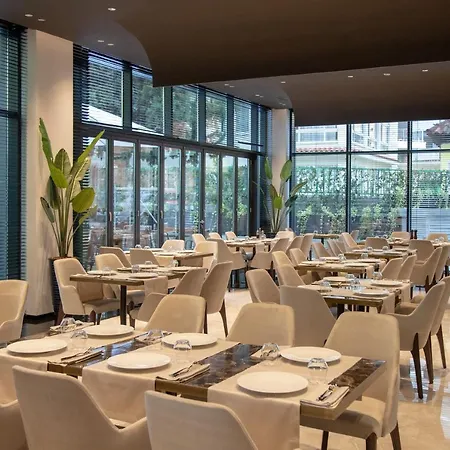 Elisa Tirana, Affiliated By Melia Hotel