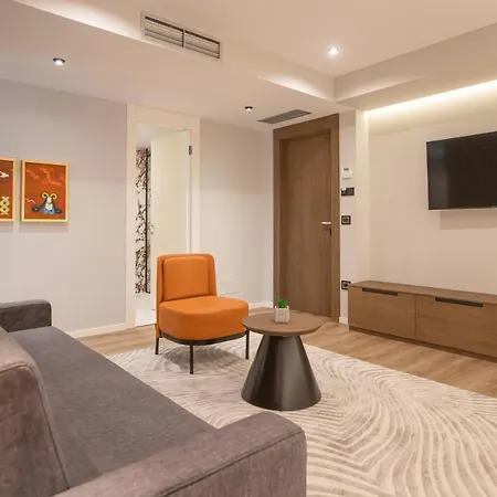 Elisa Tirana, Affiliated By Melia 4*