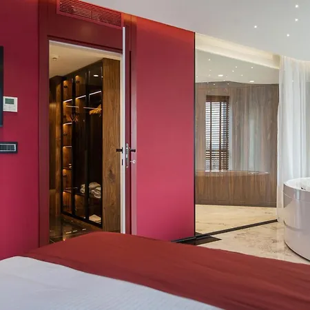 Elisa Tirana, Affiliated By Melia Hotel 4*