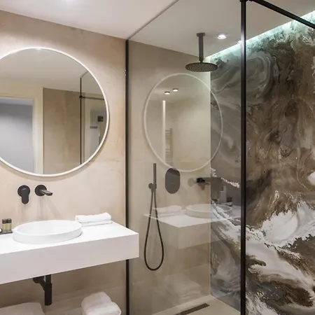 Elisa Tirana, Affiliated By Melia 4* Τίρανα