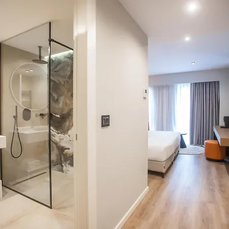 Elisa Tirana, Affiliated By Melia Hotel 4*