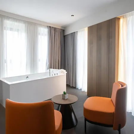 Otel Elisa Tirana, Affiliated By Melia