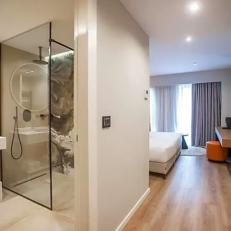 Otel Elisa Tirana, Affiliated By Melia