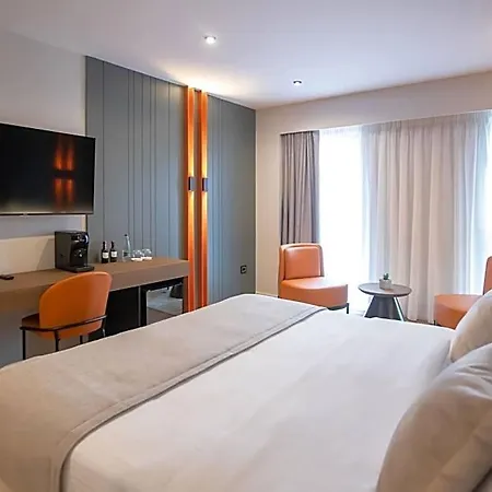 Otel Elisa Tirana, Affiliated By Melia