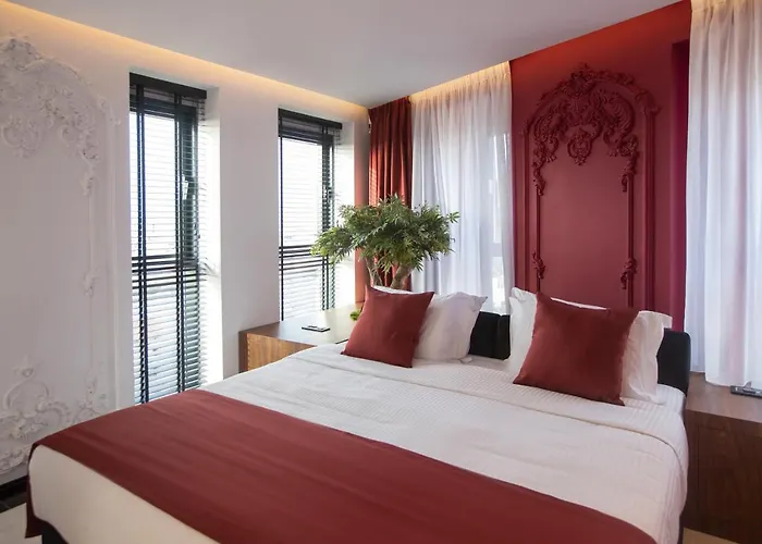 Hotel Elisa Tirana, Affiliated By Meliá 4*