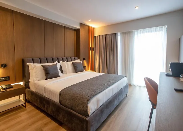 Hotel Elisa Tirana, Affiliated By Meliá 4*