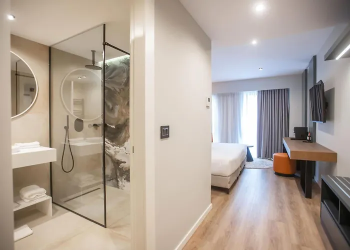 Elisa Affiliated By Melia Hotel 4*